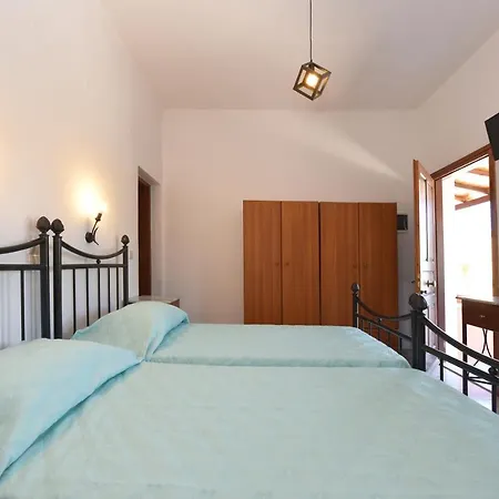 Apartment Klotho Posidhonia (Syros)