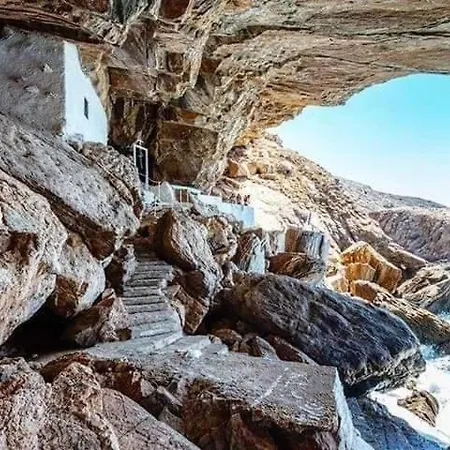 Klotho Posidhonia (Syros)