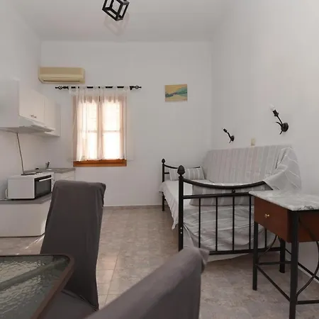 Klotho * Posidhonia (Syros)
