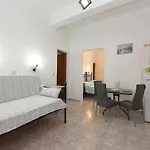 Klotho Apartamento Posidhonía